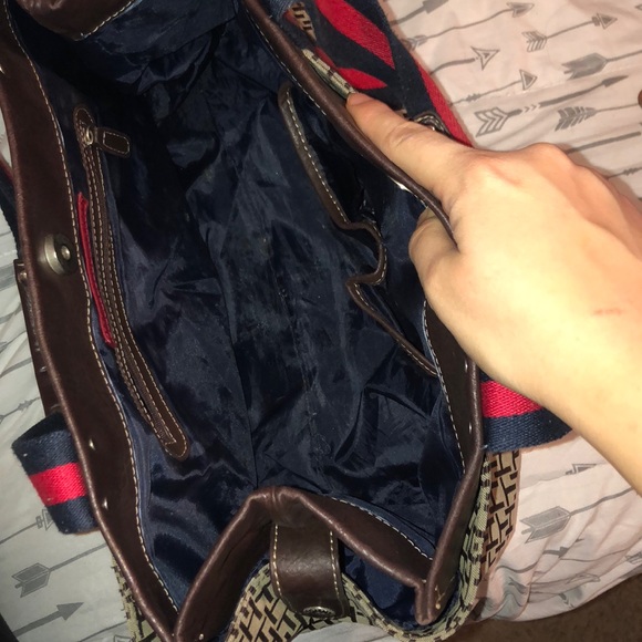 Tommy hilfiger purse - Picture 4 of 6
